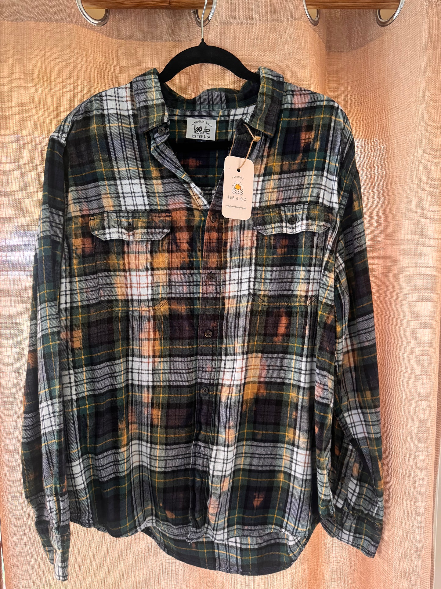 Carlos Santana Corazón Flannel Tee